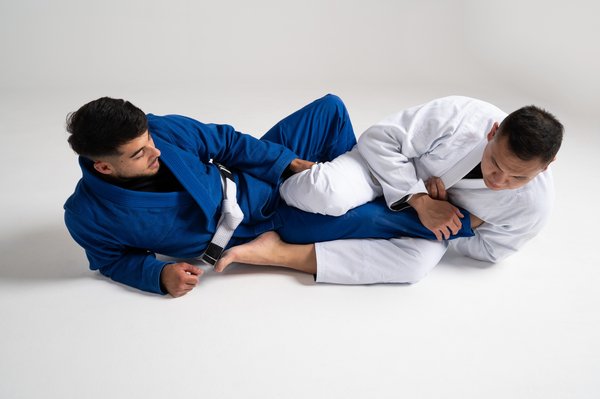 Techniques efficaces et astuces pour avancer en bjj